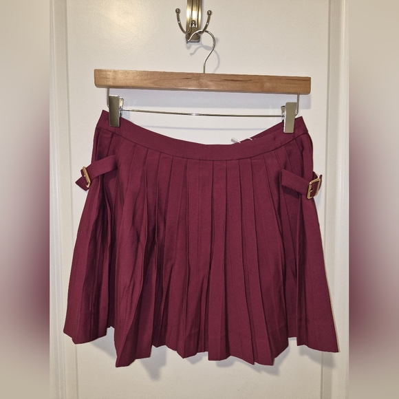 Mango Pleated skirt with buckles Maroon - Picture 6 of 8